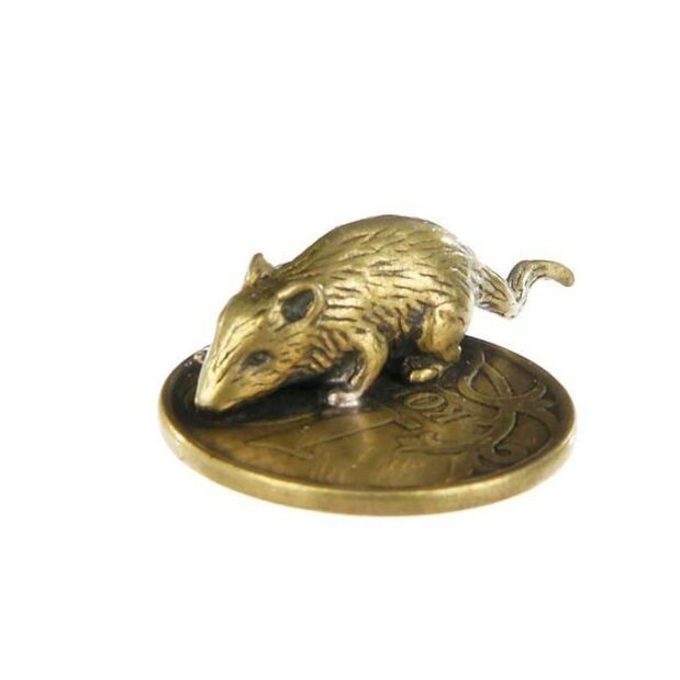 Peňaženka amulet myši s mincou pre šťastie v peňažných záležitostiach