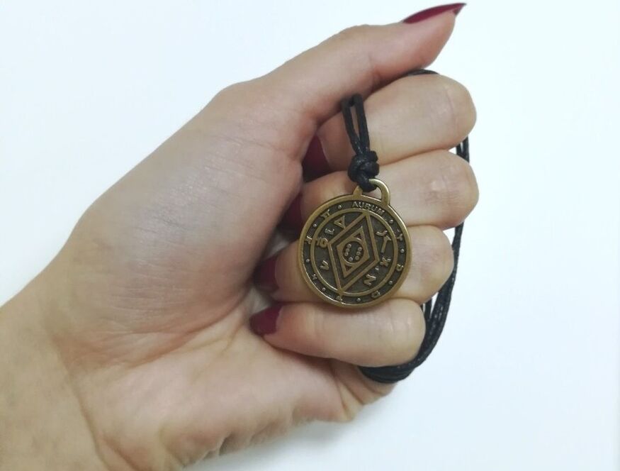 amulet prívesok pre šťastie